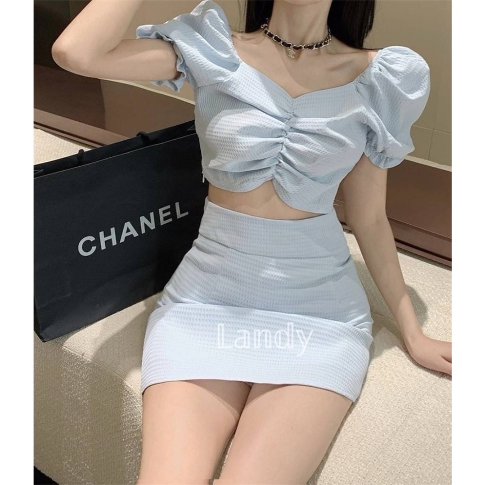 ღ 𝕃𝕒𝕟𝕕𝕪 ღ ｛現貨｝#067 法式復古方領泡泡袖套裝 泡泡袖短款上衣+顯瘦氣質A字裙 韓系夏季套装-細節圖4