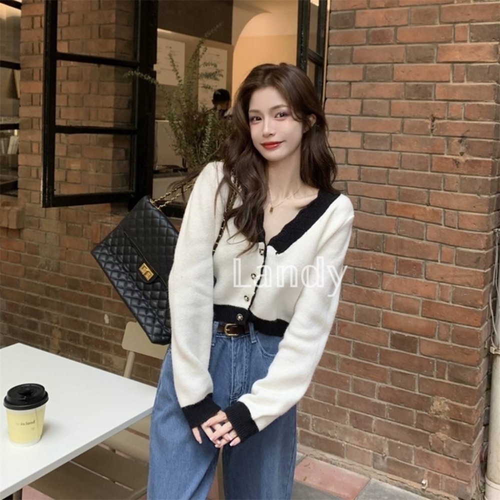 ღ 𝕃𝕒𝕟𝕕𝕪 ღ ｛現+預購｝#096 秋裝寬鬆慵懶設計感 V領短款毛衣 女洋氣別緻顯瘦 針織上衣-細節圖3