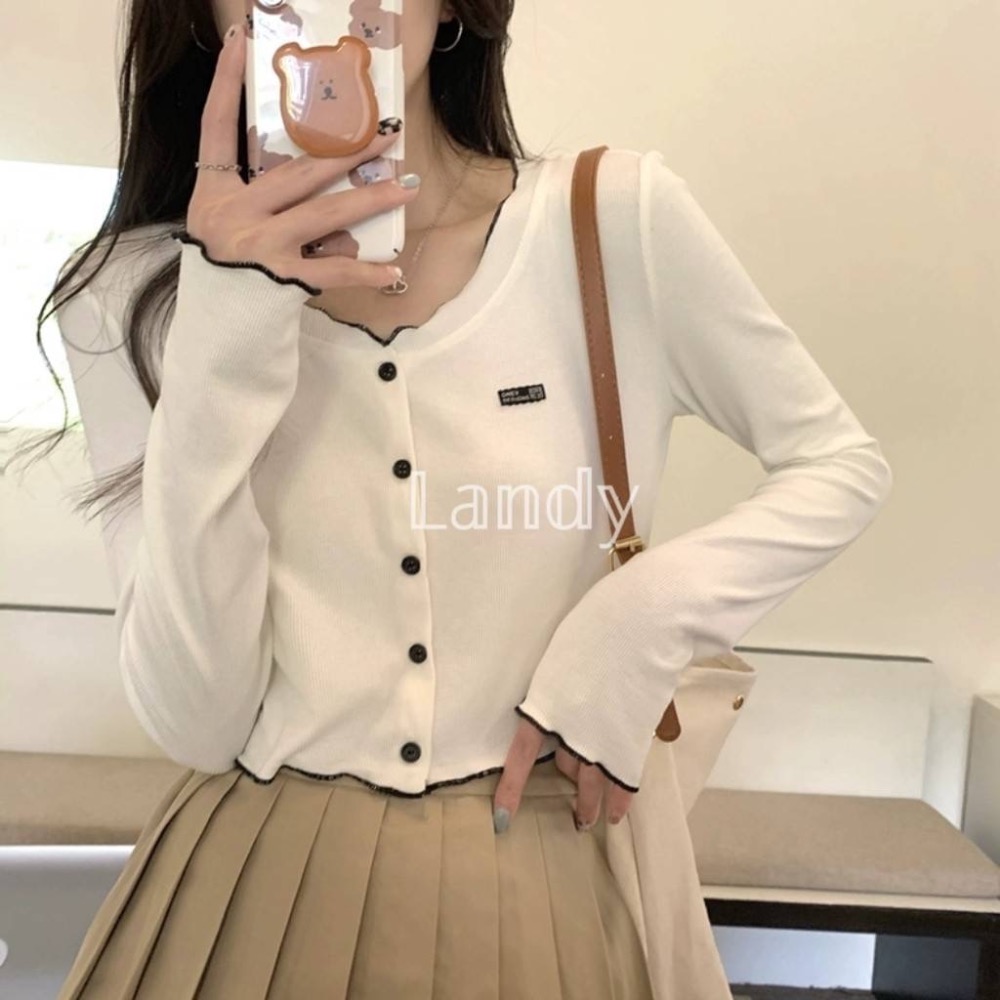 ღ 𝕃𝕒𝕟𝕕𝕪 ღ ｛現+預購｝#098 秋冬新款甜辣設計感 修身顯瘦長袖T恤 潮流超火百搭短款上衣-細節圖3