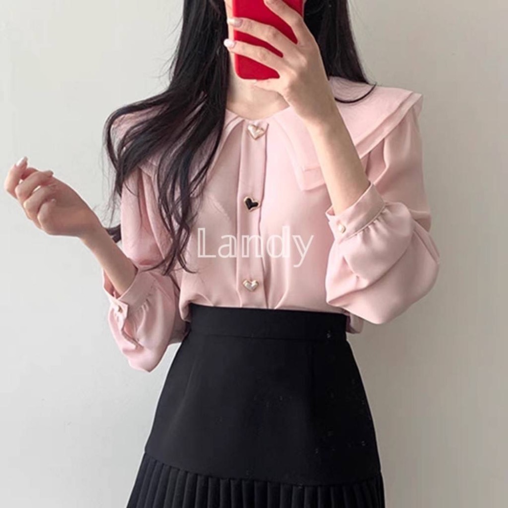 ღ 𝕃𝕒𝕟𝕕𝕪 ღ ｛預購｝#114 韓國歐膩 氣質雙層翻領 爱心鈕扣 長袖襯衫-細節圖5