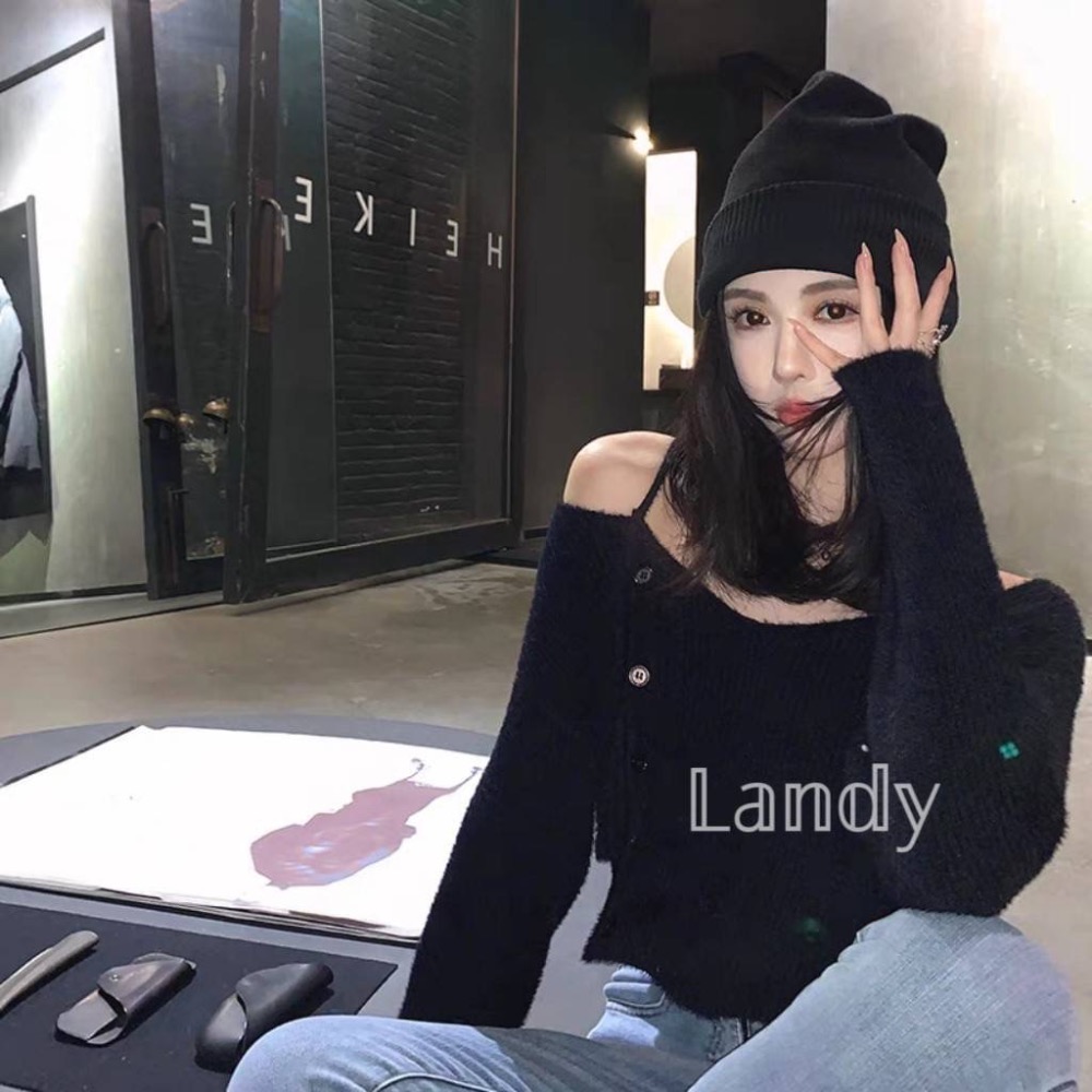 ღ 𝕃𝕒𝕟𝕕𝕪 ღ ｛現+預購｝#122 設計感針織毛衣上衣短款 别法式露肩毛衣秋冬流行款-細節圖4