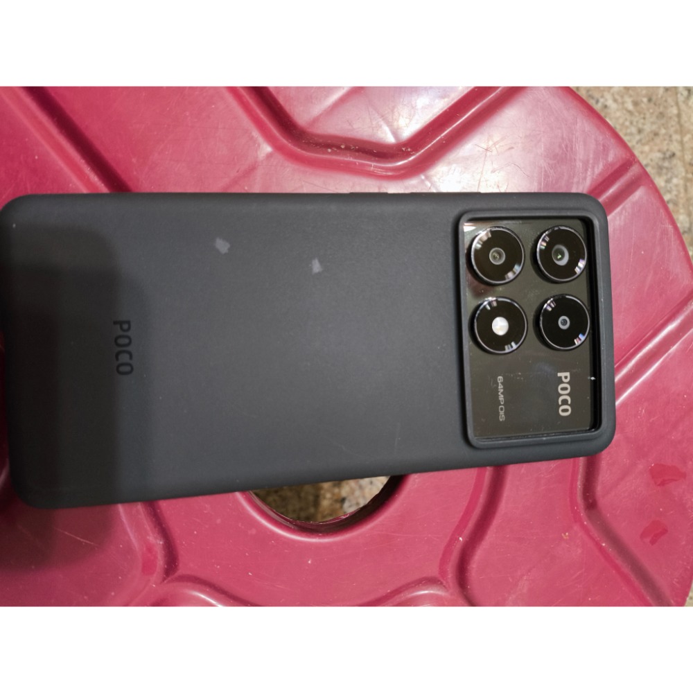有正常使用痕跡的二手 POCO X6  pro-細節圖3