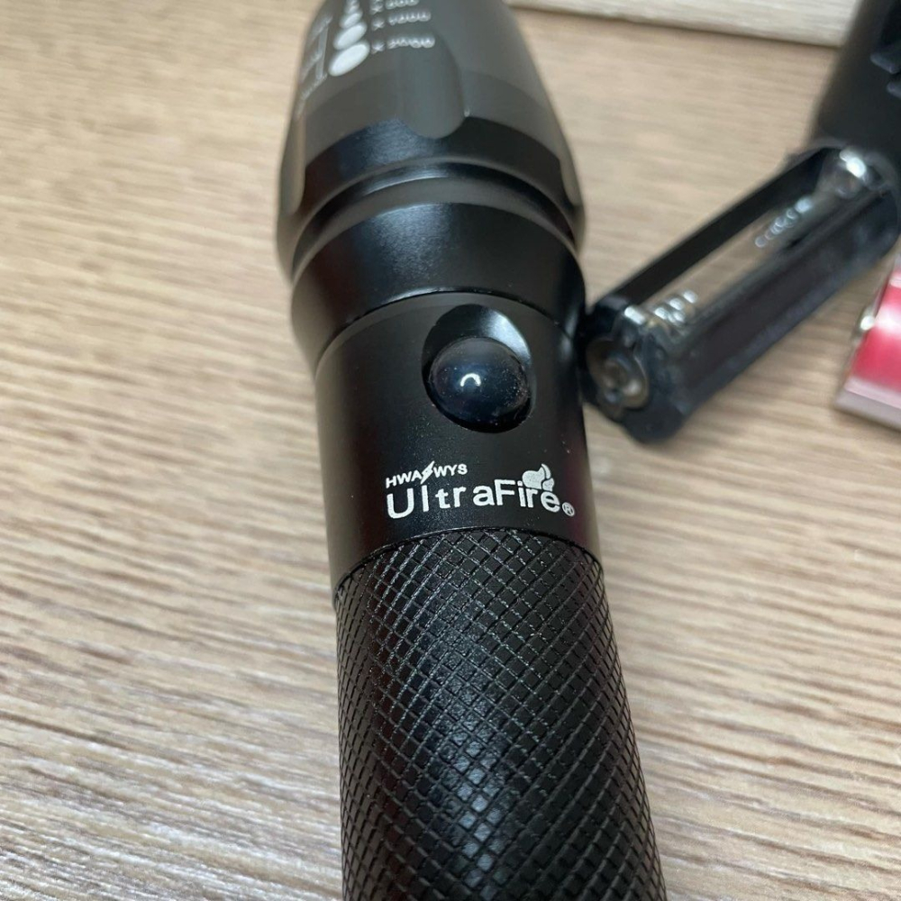 一套防水鋁合金手電筒,變焦遠射戶外露營野炊照明燈具,釣魚緊急照明燈-細節圖5