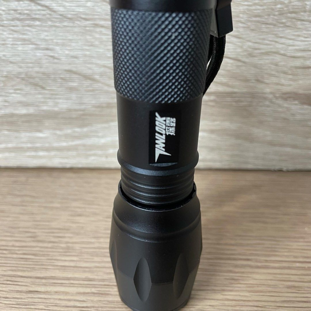 一套鋁合金變焦手電筒,防水戶外露營野炊遠射照明燈具,釣魚緊急照明燈-細節圖7
