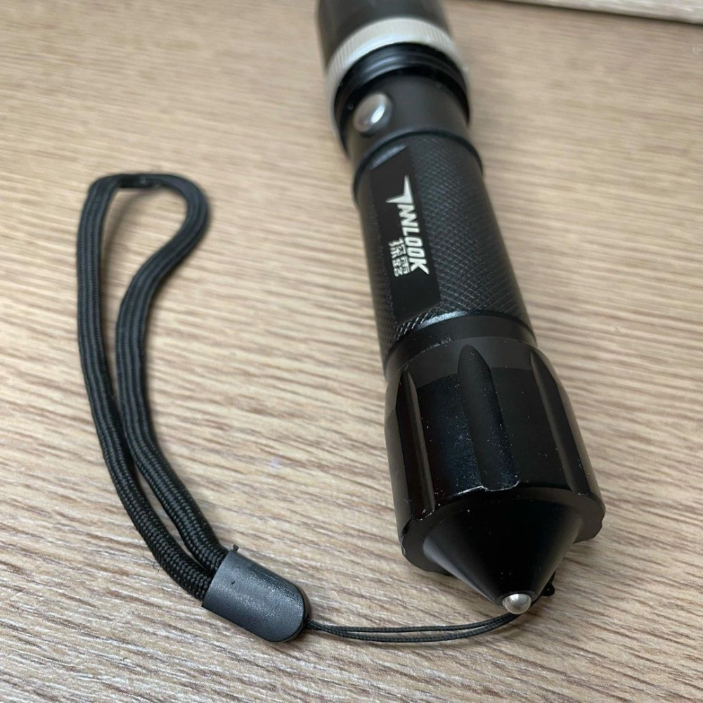 一套防水鋁合金聚焦手電筒,戶外露營野炊擊破遠射變焦手電筒,釣魚緊急照明燈具-細節圖5