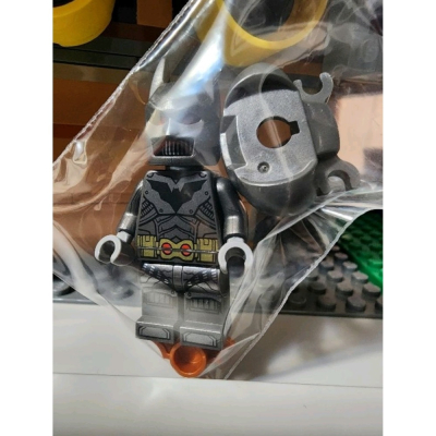 已組裝 展示品 樂高 LEGO 76110 蝙蝠俠 有武器
