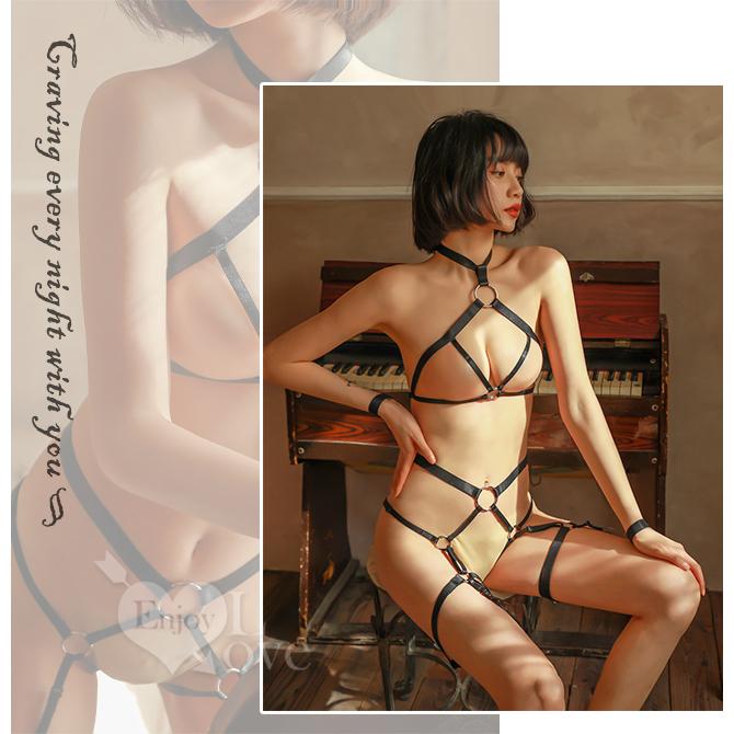 【送270ml潤滑液】《 Enjoy Love 》情趣睡衣！皮質鏤空金屬環綑綁束縛SM透視開襠兩件組-細節圖5