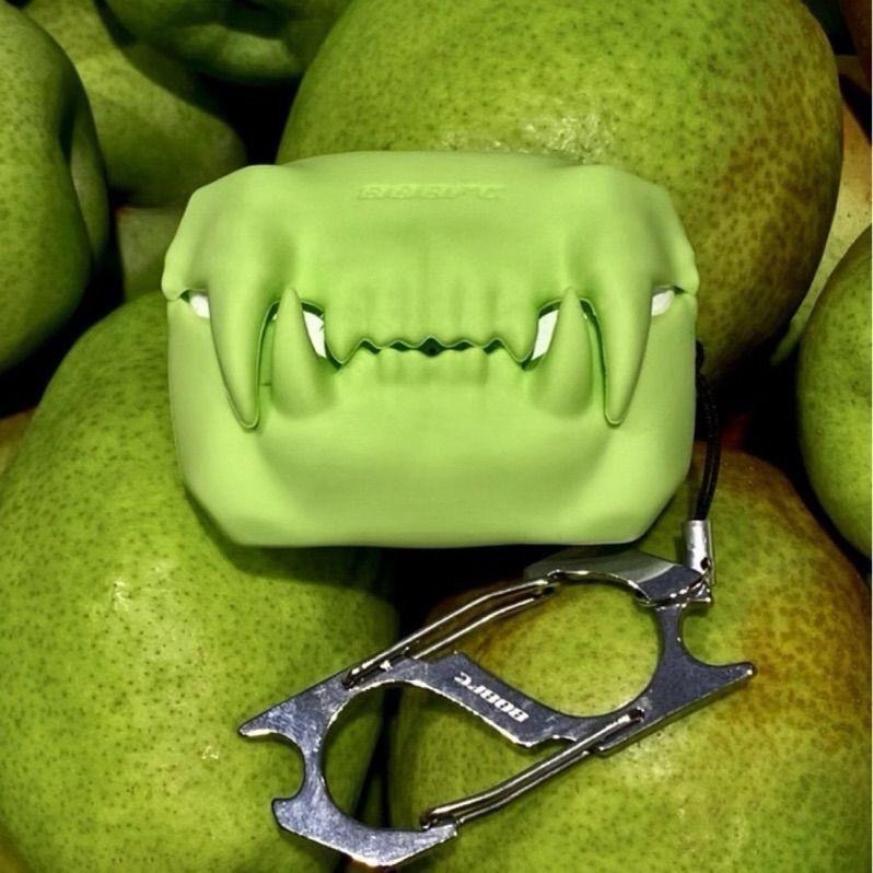 「808FC」 虎牙 -生物系列 Airpods Pro 2 保護殼 劍齒虎 防摔殼 異形 造型 耳機殼-細節圖7