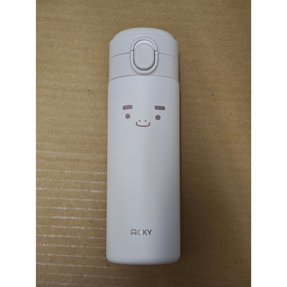 全新現貨 BOXMAN WOKY 沃廚 聯名 保溫杯 輕量 輕芯鈦瓷易潔層 彈蓋 保溫瓶 450ml-細節圖10