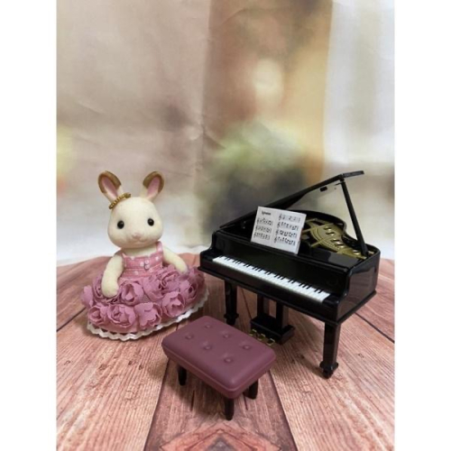 森入其境 《森林家族》全新 絕版 微縮 場景 ob11 黏土人 三角鋼琴 鋼琴 樂器 琴譜 音樂教室