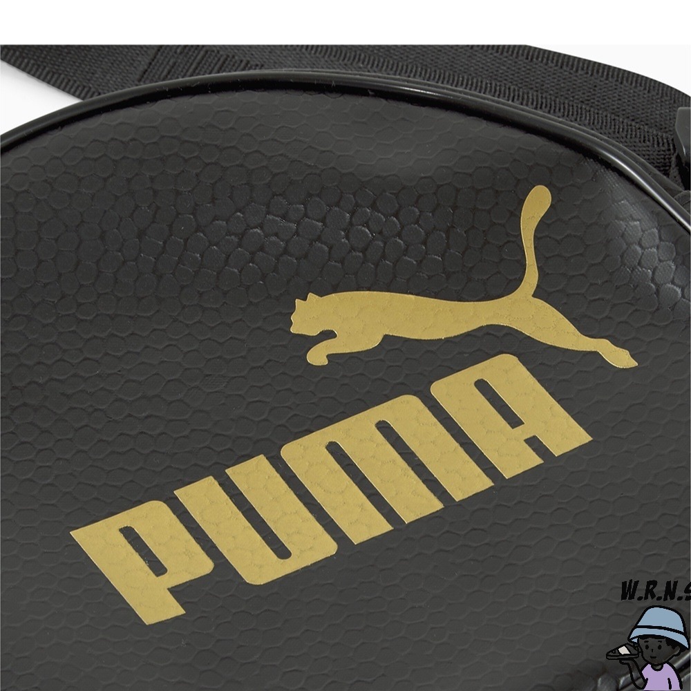 PUMA Core Up 側背包 圓包 小包 黑 金 07830701-細節圖3