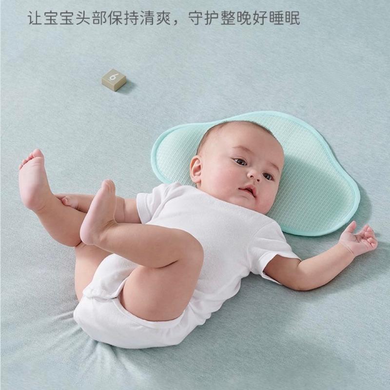 [現貨]嬰兒吸汗透氣枕頭 防吐奶枕巾  寶寶蜂巢透氣水洗枕-細節圖6