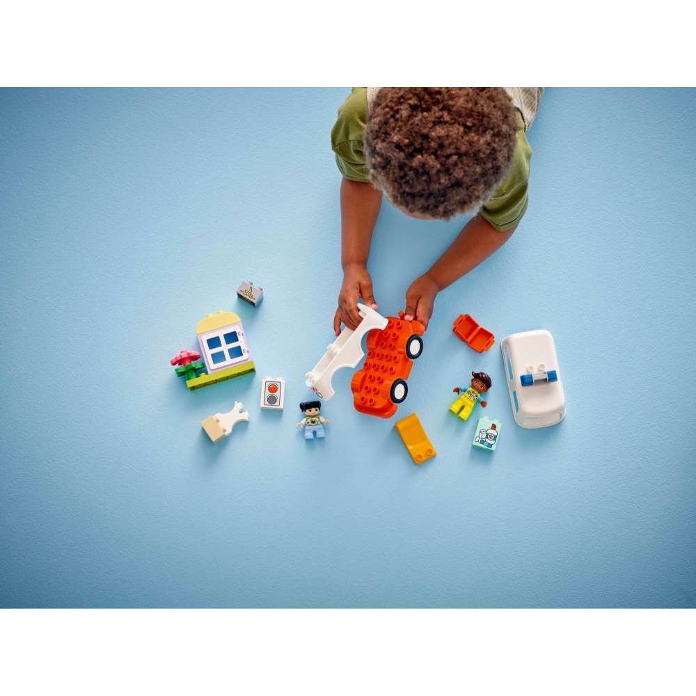 [ 必買站 ] LEGO 10447 救護車和駕駛員 DUPLO 系列-細節圖6