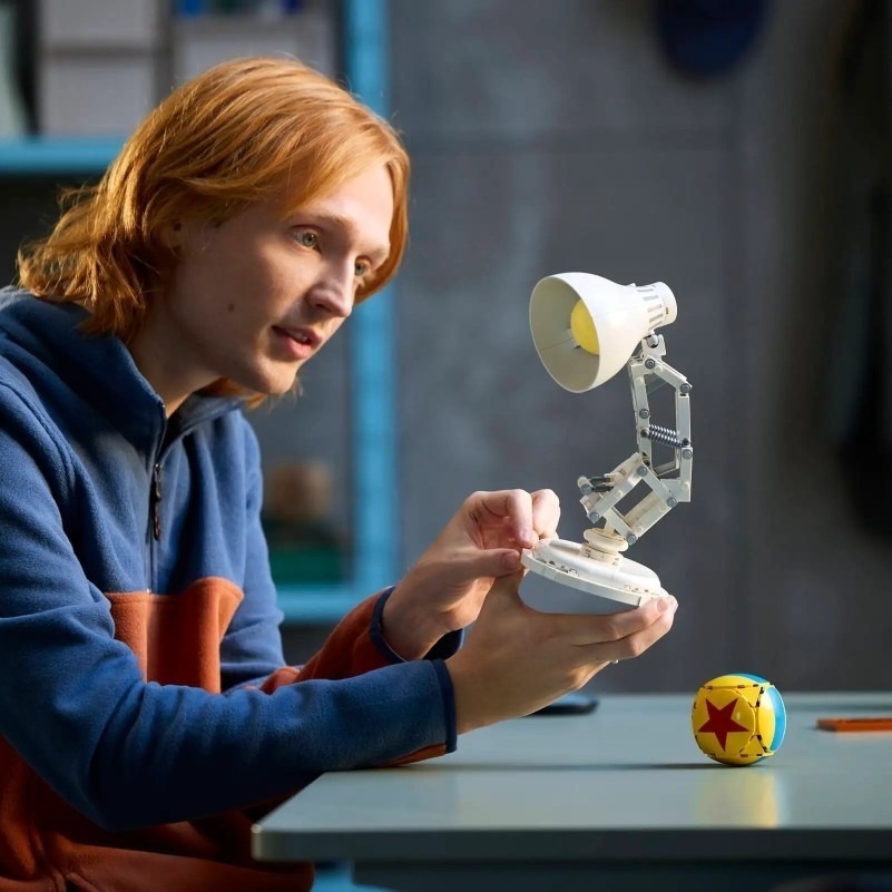 [ 必買站 ] LEGO 21357 迪士尼皮克斯頑皮跳跳燈 Ideas 系列-細節圖8