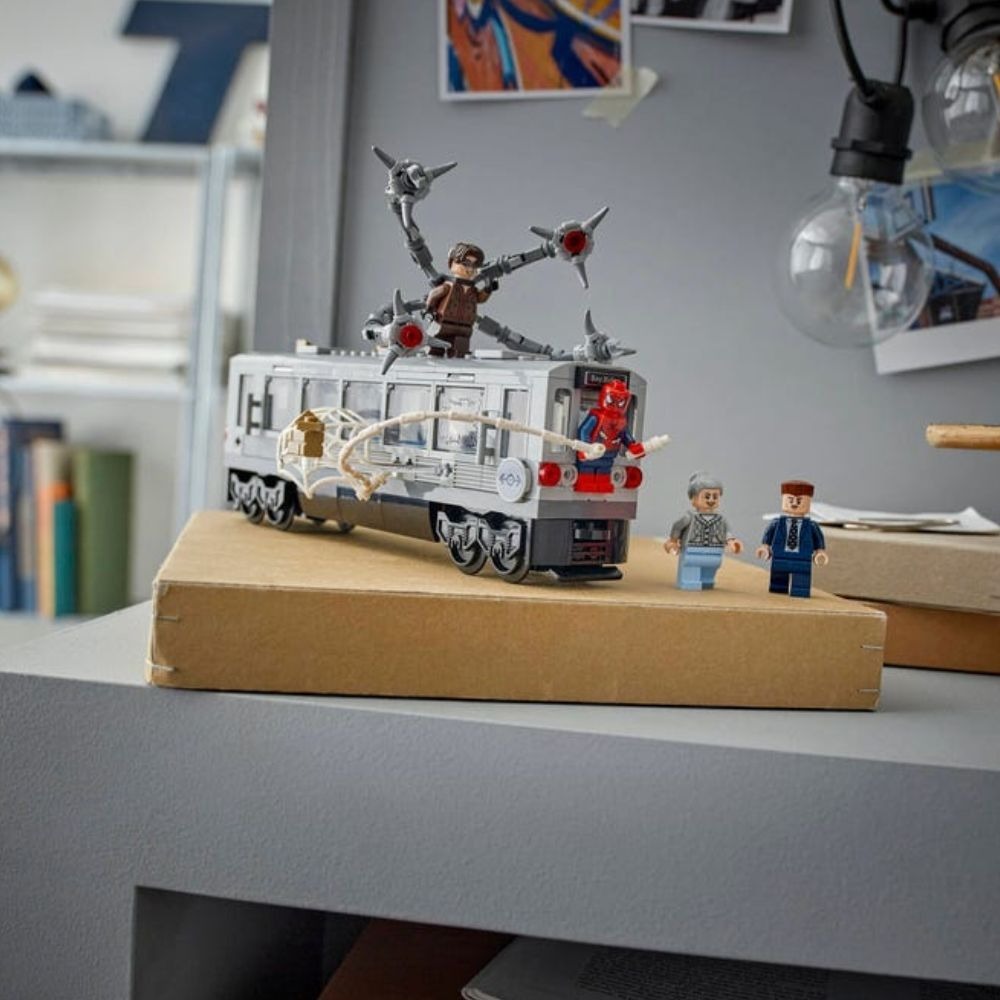 [ 必買站 ] LEGO 76321 蜘蛛人大戰八爪博士地鐵列車-細節圖4