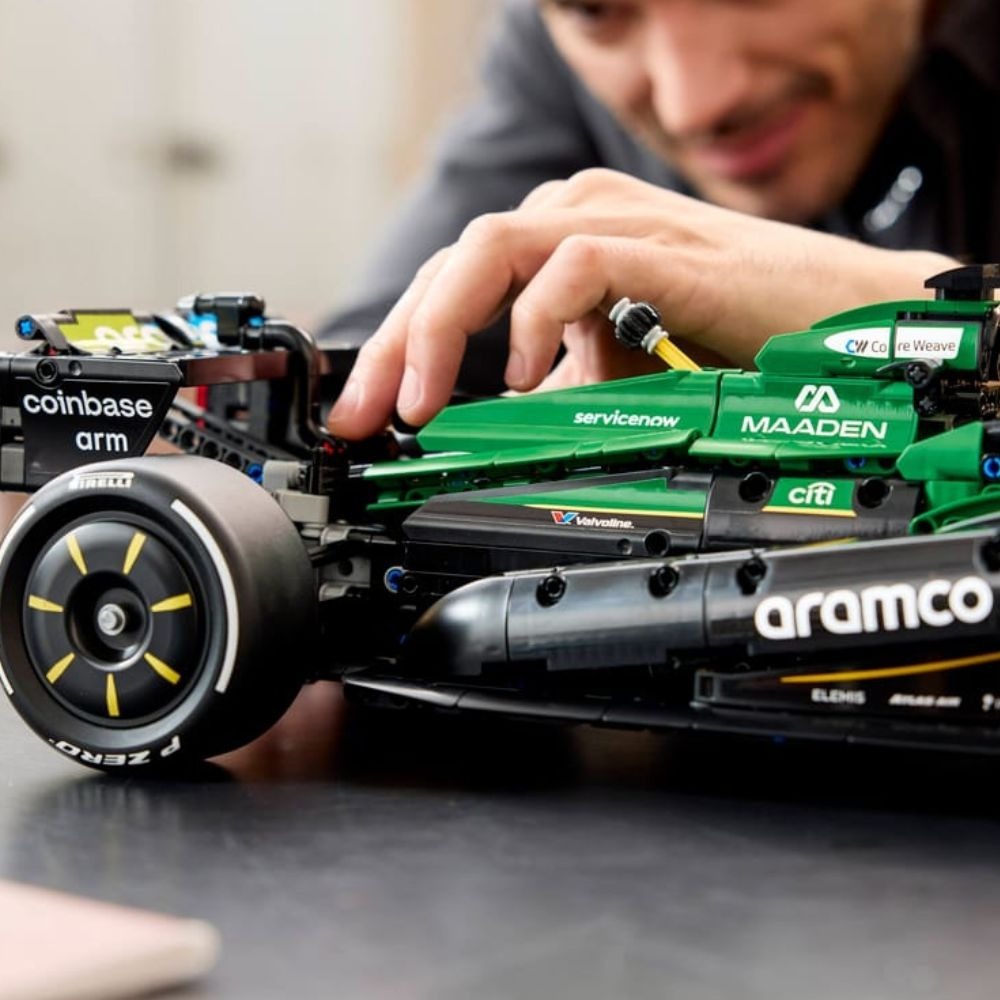 [ 必買站 ] LEGO 42240 奧斯頓 馬丁 Aramco AMR25 F1® 賽車-細節圖5