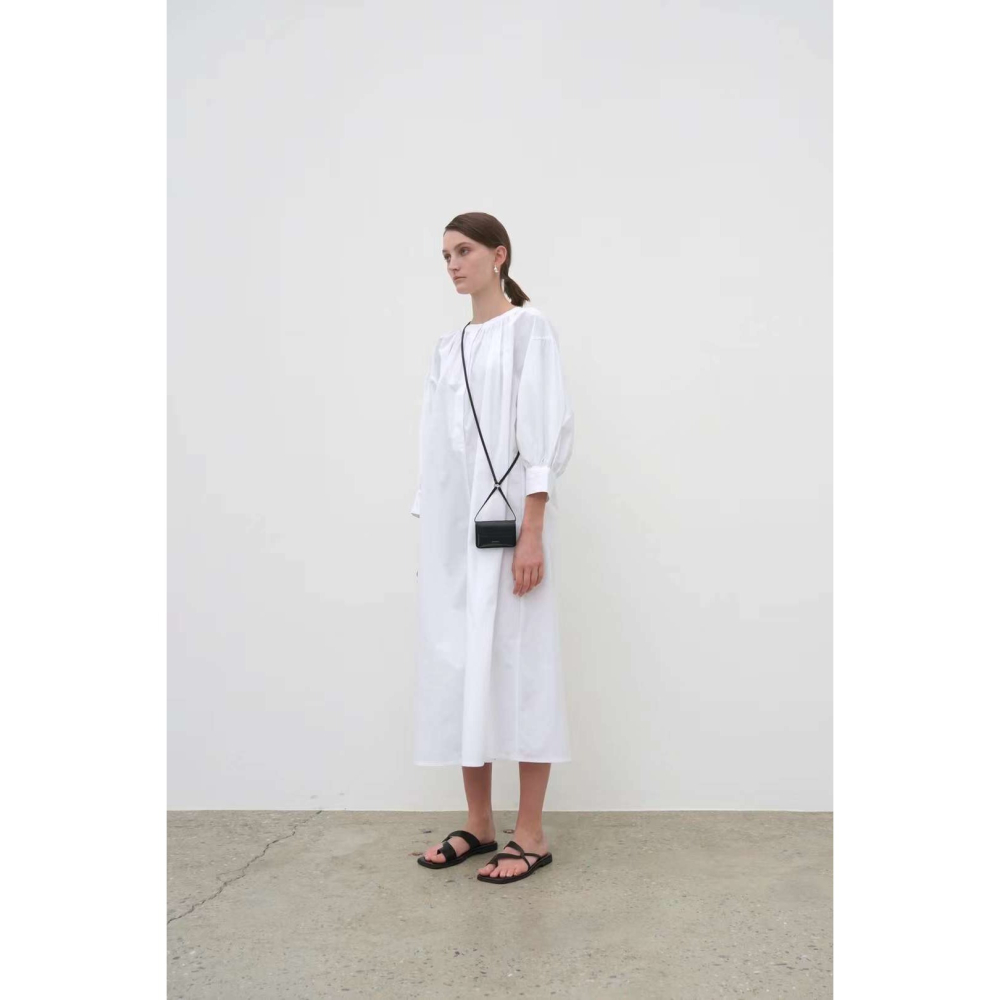 極簡日常 純白連身裙-細節圖3
