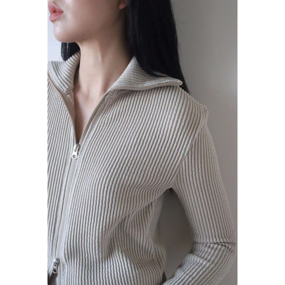 3colors 溫柔針織 雙鏈頭長版翻領上衣-細節圖2