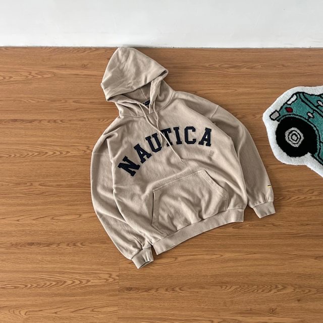 ❤️星光衫悅❤️Nautica長谷川 大刺繡字母Logo廓形寬鬆版型水洗純棉毛圈長袖套頭帽衫水洗卡其經典必入款a24-規格圖10