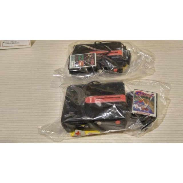 <熊右衛門>日版 YUJIN SR 任天堂主機精選 扭蛋 單售 磁碟機 Sharp款Twin 主機-細節圖3