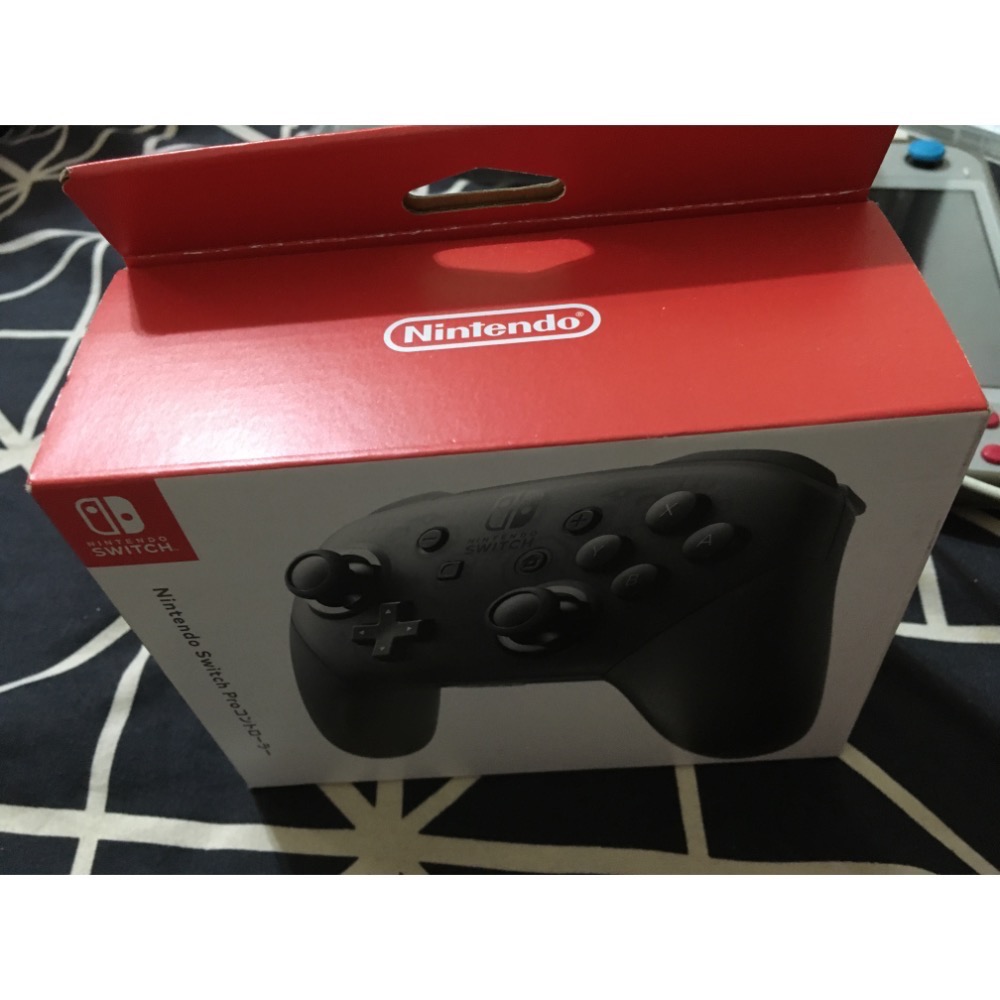 NS SWITCH 二手 原廠PRO手把-細節圖2