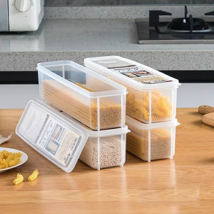 ◖魔女美妝◗ 日本製 SANADA 長型收納盒 長型保鮮盒 麵條收納盒 義大利麵 大號長方形 麵條收納 餐具-細節圖4