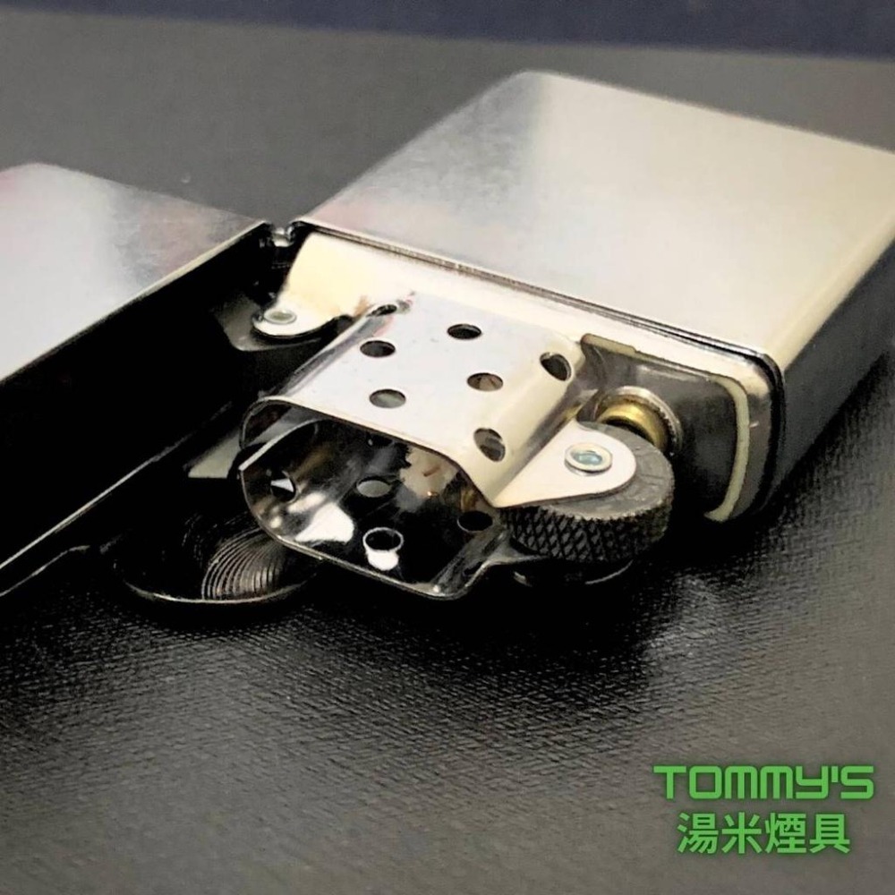 『實體店面🏠』正品 美國Zippo 打火機- 哈雷系列-鍍鉻刷舊機身『V2引擎』型號29266『湯米煙具』-細節圖4