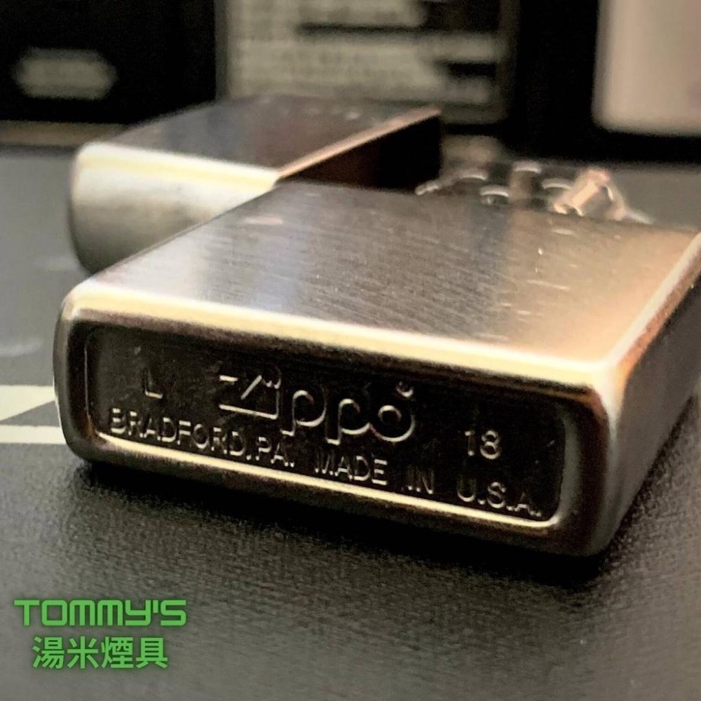 『實體店面🏠』正品 美國Zippo 打火機-鍍鉻機殼『扇形拉絲紋』型號24647『湯米煙具』-細節圖4