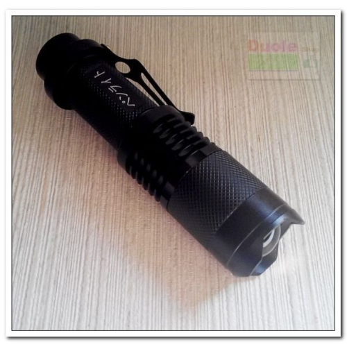 XML-T6手電筒/伸縮調焦距/魚眼透鏡/強光LED手電筒/使用18650 電池
