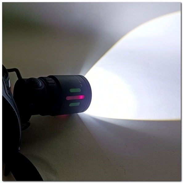 SF 24白激光 變焦強光頭燈防水 釣魚頭燈 頭戴式頭燈 激光炮 夜釣燈 露營 登山 戶外照明附18650鋰電池*1-細節圖5