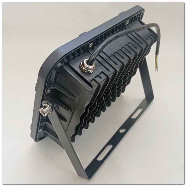 LED投射燈 戶外燈 投射燈 LED省電 探照燈100W 戶外 投射燈  探照燈 招牌燈 IP66防護等級-細節圖4