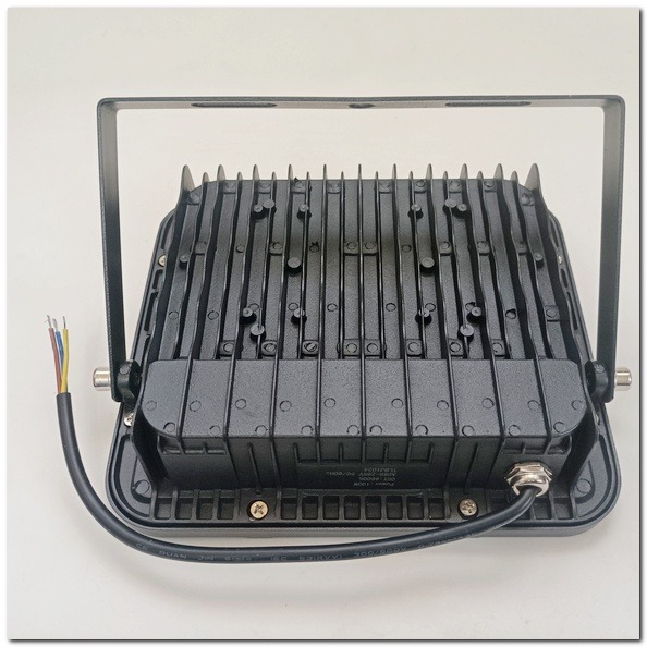 LED投射燈 戶外燈 投射燈 LED省電 探照燈100W 戶外 投射燈  探照燈 招牌燈 IP66防護等級-細節圖5