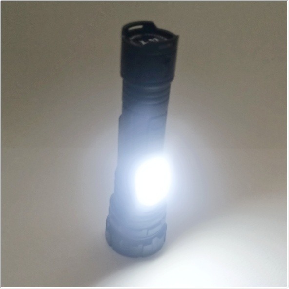 X-57強光手電筒 激光炮 白激光便攜充電超亮戶外變焦 遠射聚光LED燈 電量數顯 推動式變焦/單手可變焦/紅光警示燈-細節圖6