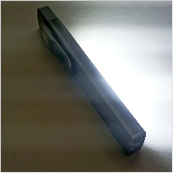 工作燈 汽修維修燈 筆式磁吸燈 手電筒 強光充電便攜led筆燈修車 照明燈 便攜磁吸工作燈 尺筆燈-細節圖3