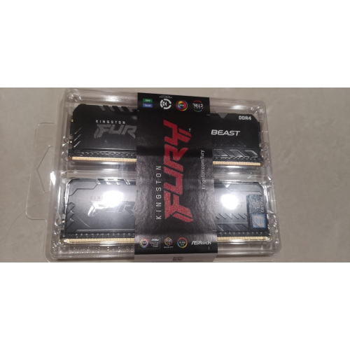 記憶體：Kingston FURY Beast DDR4 3200 16G (8Gx2) (全新終身保固)