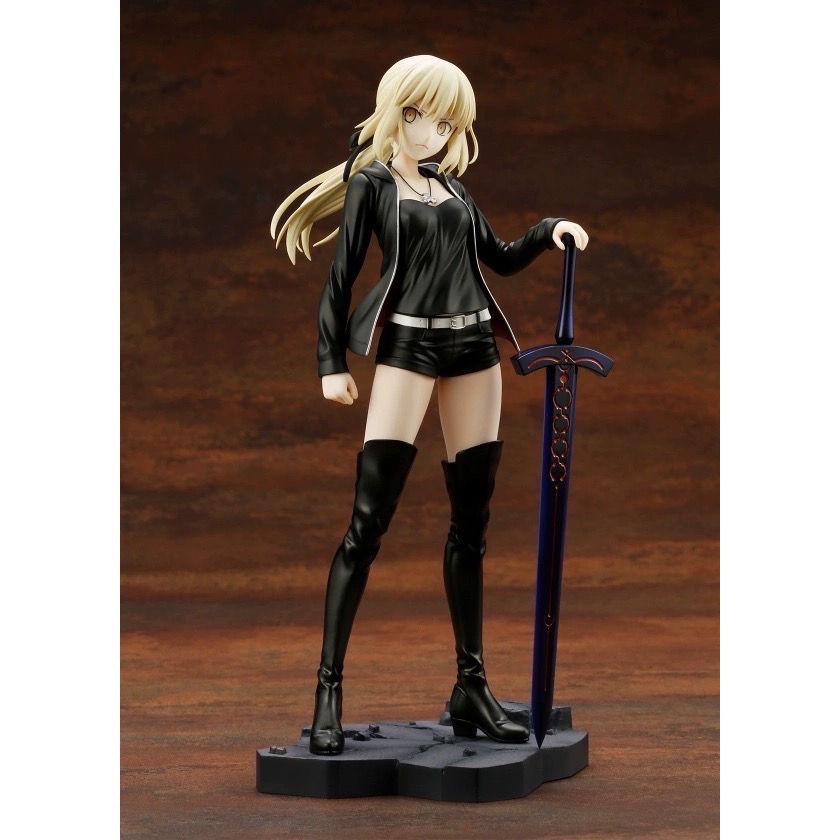 【小龍便宜公仔】全新 正版  壽屋 Fate FGO 黑 Saber 阿爾托莉亞 新宿 私服 PVC-細節圖2