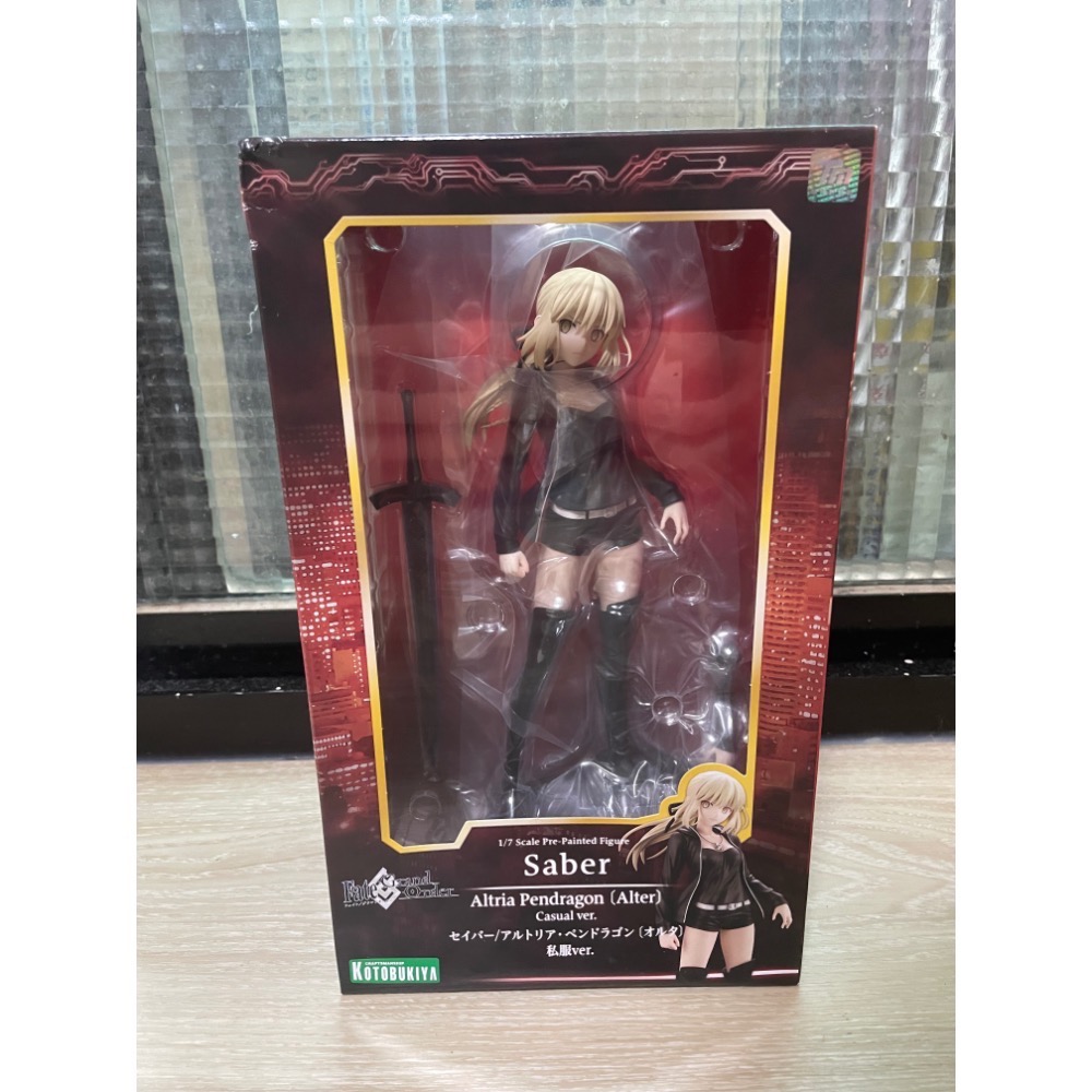 【小龍便宜公仔】全新 正版  壽屋 Fate FGO 黑 Saber 阿爾托莉亞 新宿 私服 PVC-細節圖3