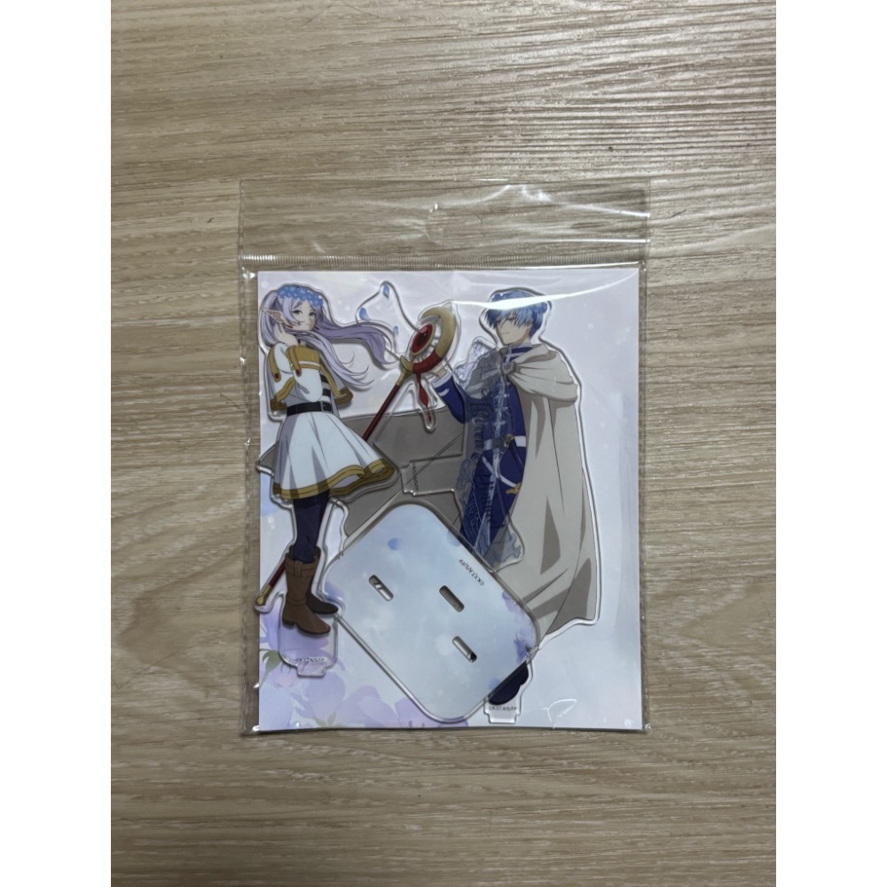 【小龍便宜公仔】全新 正版 動漫 週邊 葬送的芙莉蓮 芙莉蓮 欣梅爾 立牌-細節圖2