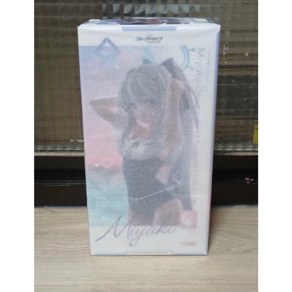 【小龍便宜公仔】全新 正版 GSC 蔚藍檔案 Blue Archive 月雪宮子 泳裝 回憶大廳 1/7 PVc-細節圖2