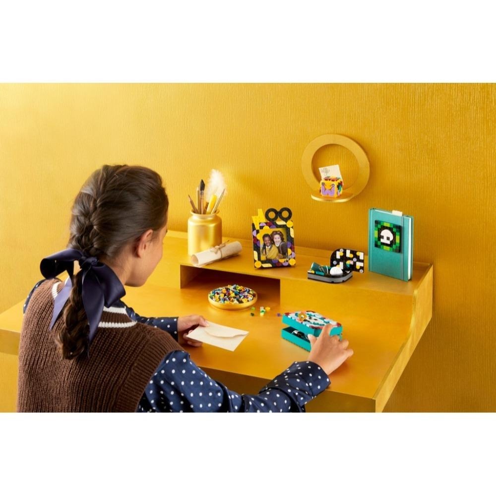 《木木磚家》 LEGO★ ~41811 霍格華滋豆豆書桌組合包-細節圖3