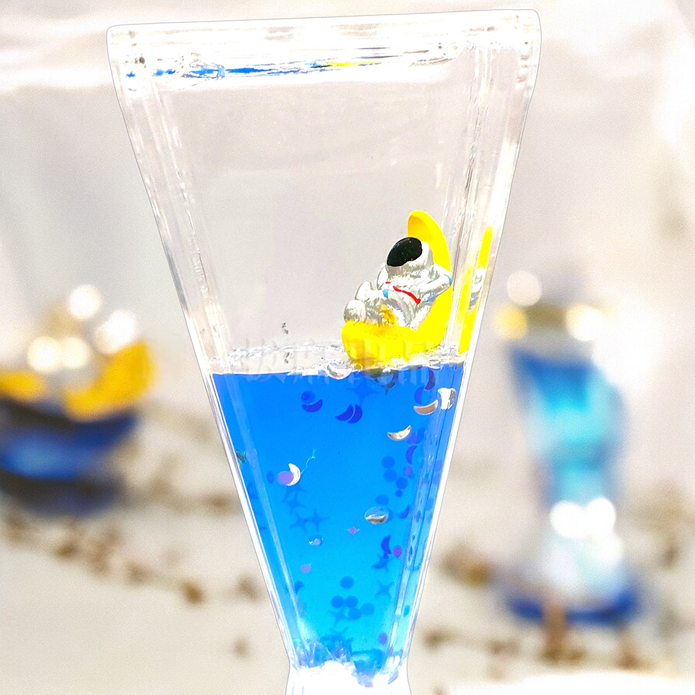 [現貨][台灣出貨]油漏 裝飾 擺飾 生日禮物 交換禮物 桌面擺飾 尾牙 禮品 贈品 太空人 創意造型 裝飾品 壓克力-細節圖4