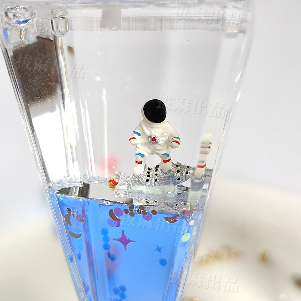 [現貨][台灣出貨]油漏 裝飾 擺飾 生日禮物 交換禮物 桌面擺飾 尾牙 禮品 贈品 太空人 創意造型 裝飾品 壓克力-細節圖6