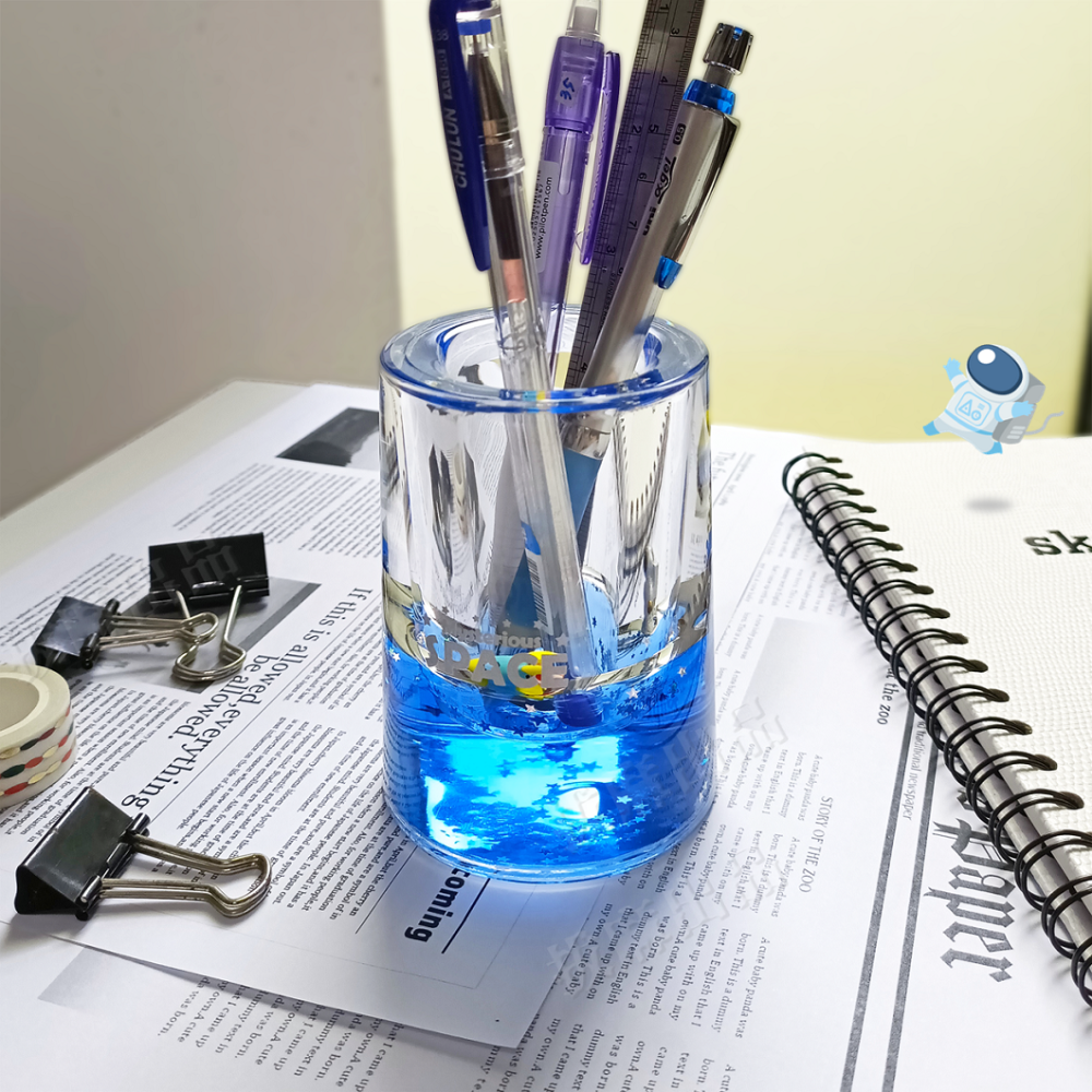 [現貨][台灣出貨]筆筒 造型筆筒 桌上擺飾 創意筆筒 油漏 壓克力 療癒 藝品 禮品 生日禮物 交換禮物 學生 上班族-細節圖4