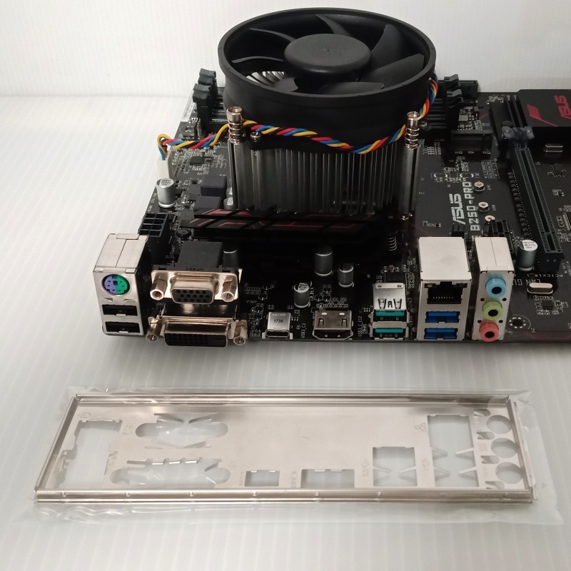 1151腳位 實體拍攝 ASUS PRIME B250-PRO + i5-6500 + 高效能散熱器/附檔板-細節圖3