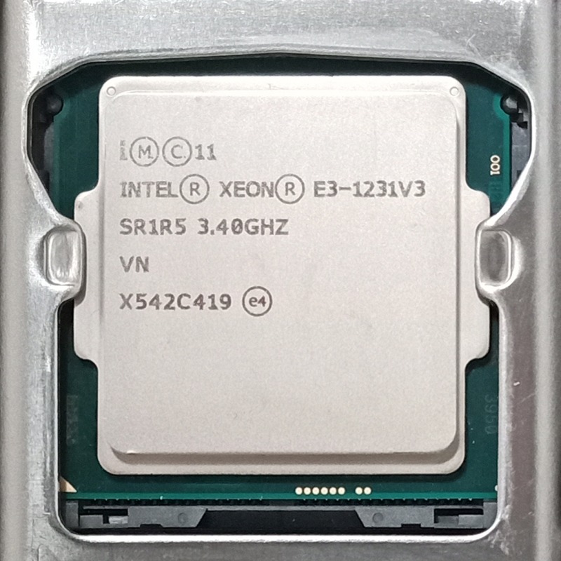 1150腳位 實體拍攝 ASUS H97-PLUS + E3-1231 V3 + 高效能散熱器/附檔板-細節圖4