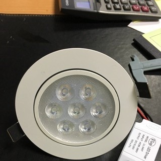LED崁燈7W 白色烤漆 筒燈天花燈開孔9.5公分崁燈 外徑10.5公分
