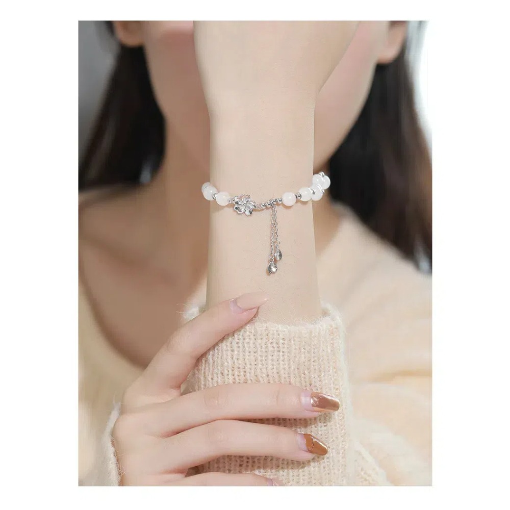 【A&R】S925純銀小桃花和田玉銀珠水晶手鍊附精美禮盒(招桃花 好人緣 平安 手珠 串珠 情人節 生日 禮物)-細節圖4