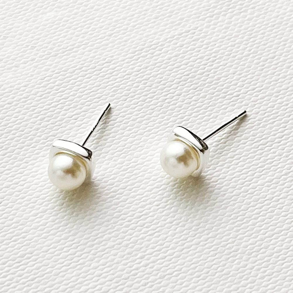 【A&R】S999純銀韓系氣質淡水珍珠方形耳針款耳環 兩色任選(附矽膠耳扣 抗過敏 養耳洞 生日 情人節 禮物)-規格圖7