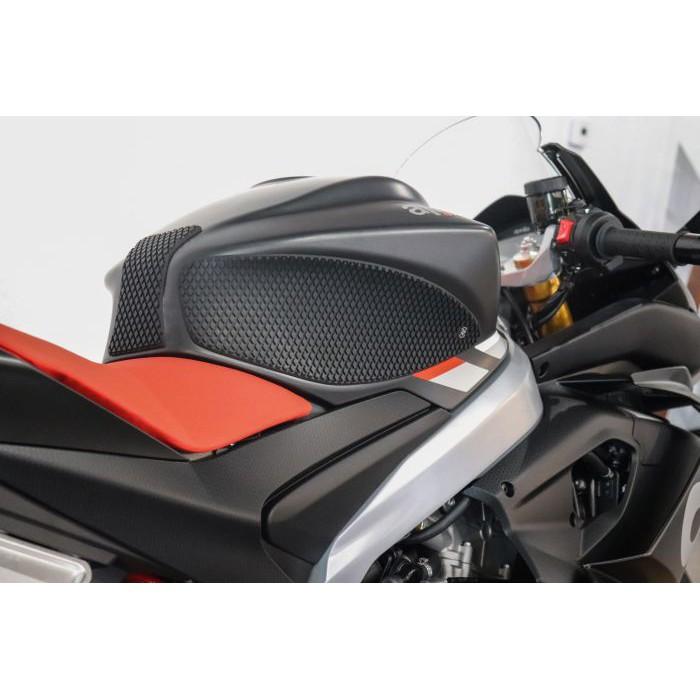 ☆★億錡重機★☆ TechSpec 油箱貼 Aprilia RS660 Tuono 黑色 SS蛇皮 XL2 賽道減震止滑-細節圖2