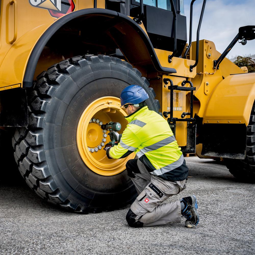 台北益昌 德國 METABO 18V 鋰電 無刷 衝擊 扳手機 起子機 SSW 18 LTX 1750 BL-細節圖2